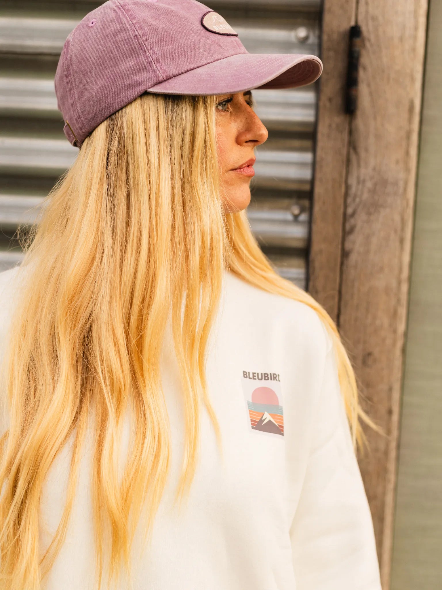 Everline Cropped Crew - White