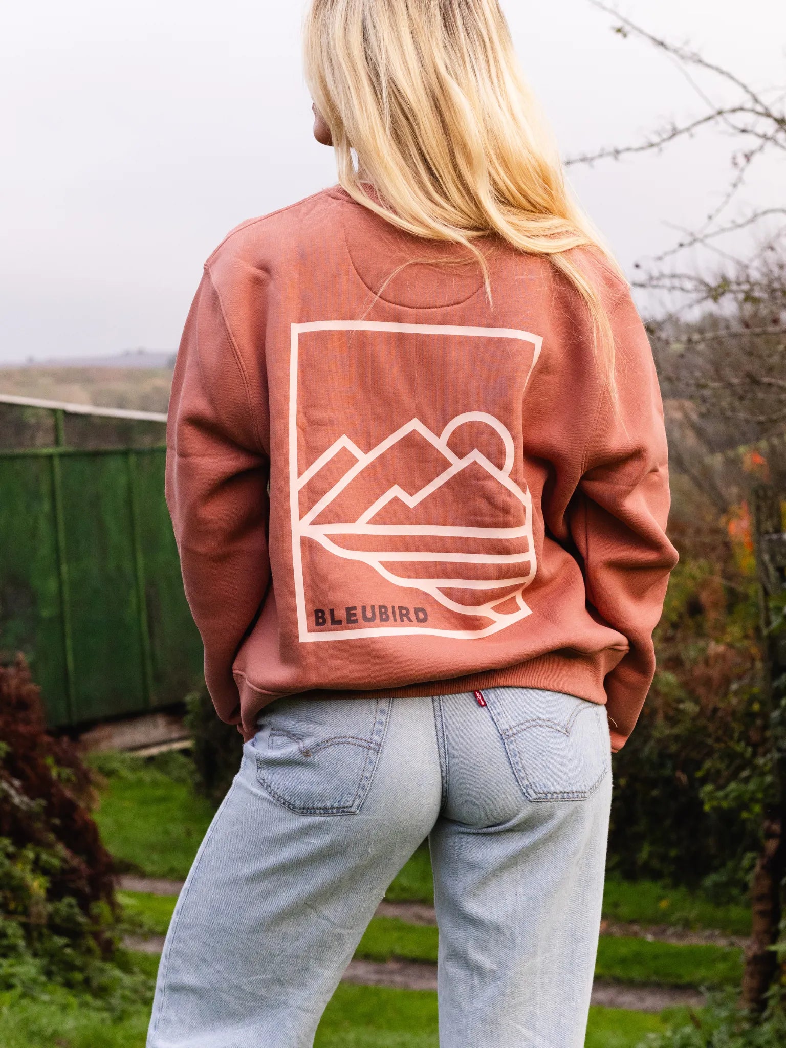 Shoreline Cropped Crew - Clay
