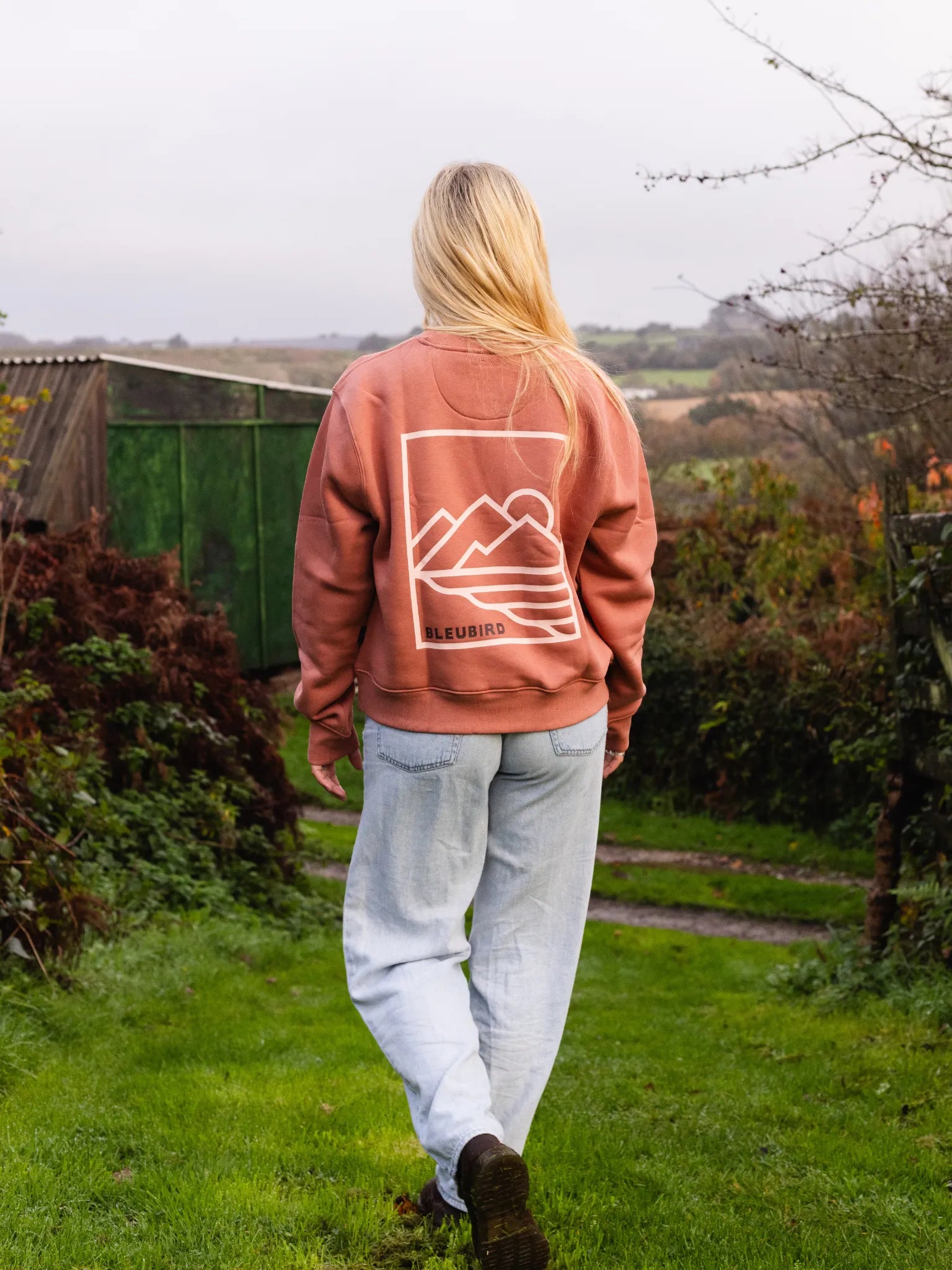 Shoreline Cropped Crew - Clay