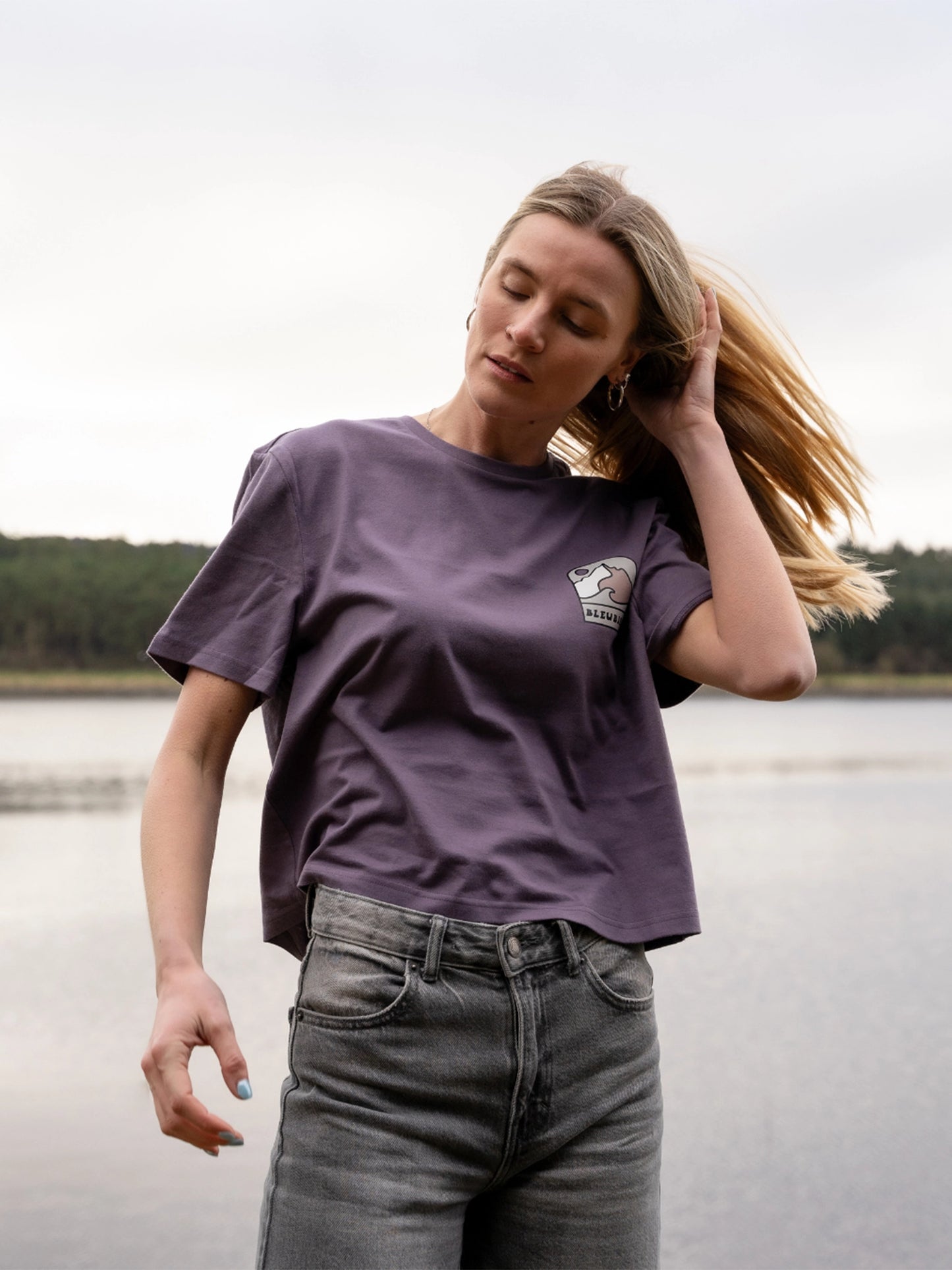 Escape Cropped Tee - Plum