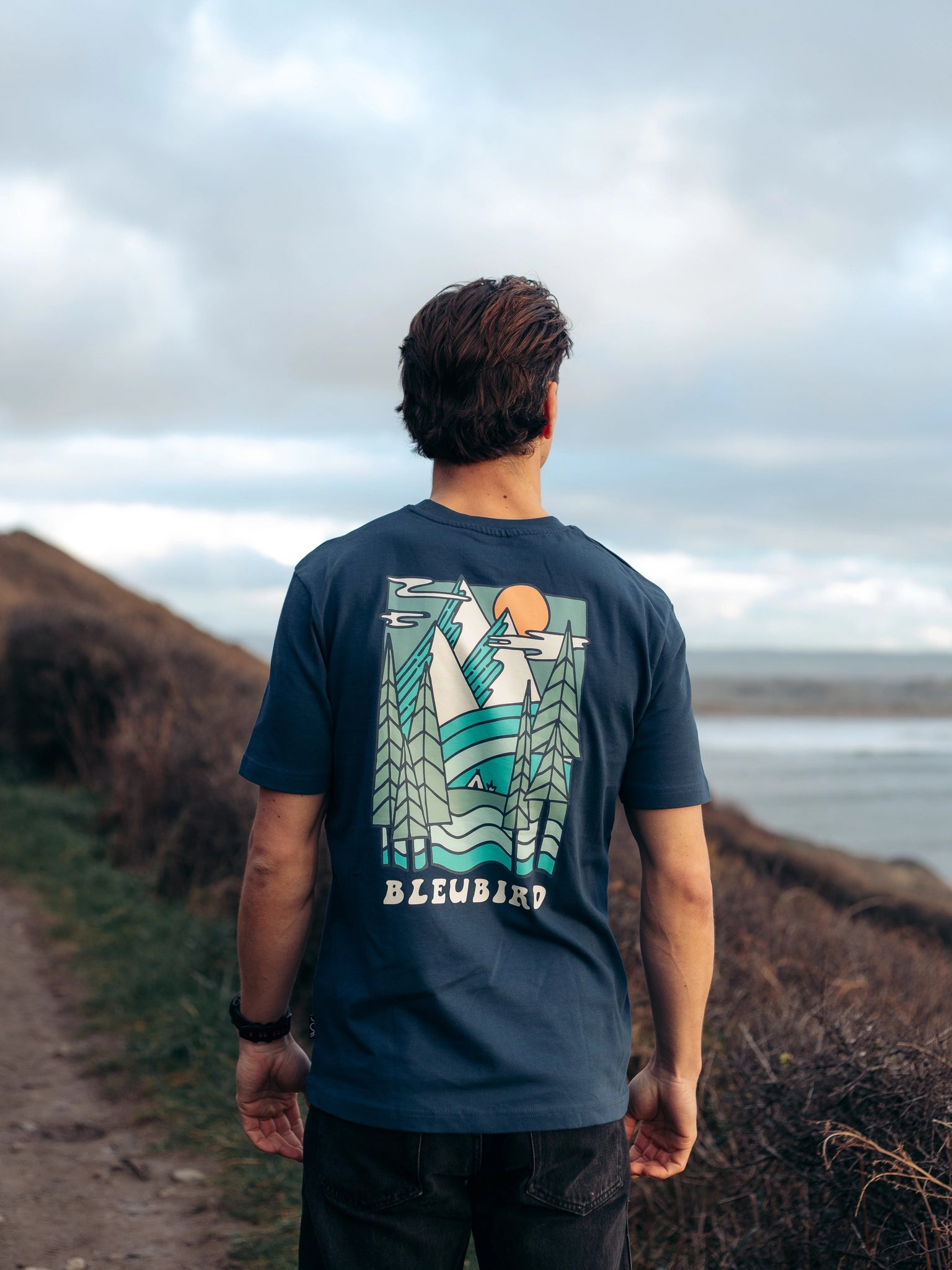 Trailhead Tee - Navy