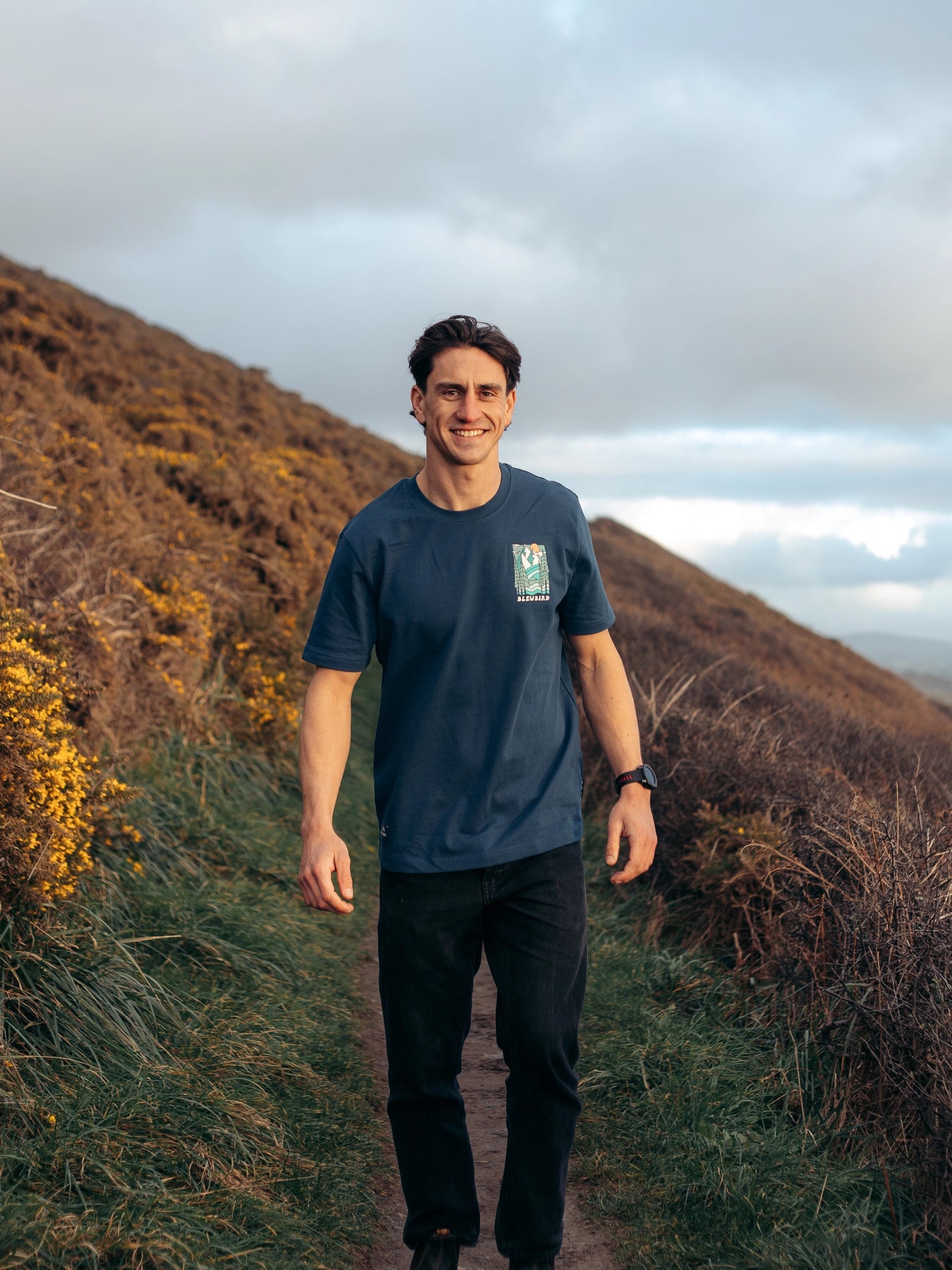 Trailhead Tee - Navy