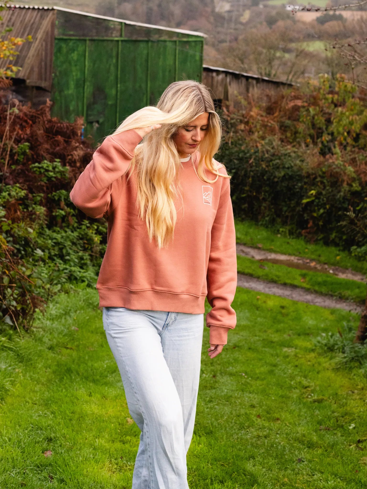 Shoreline Cropped Crew - Clay