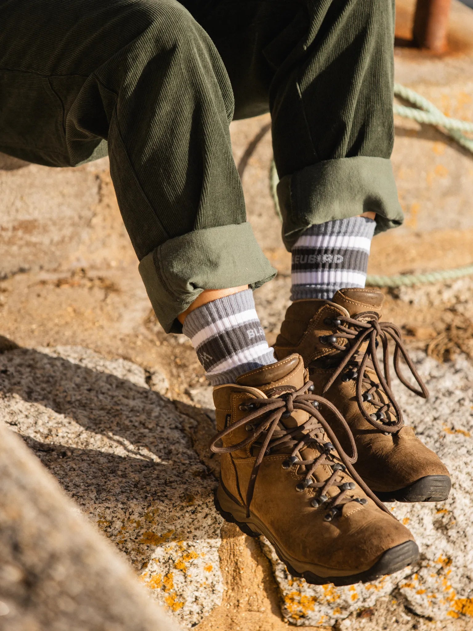 Cruiser Socks - Light Blue and Navy